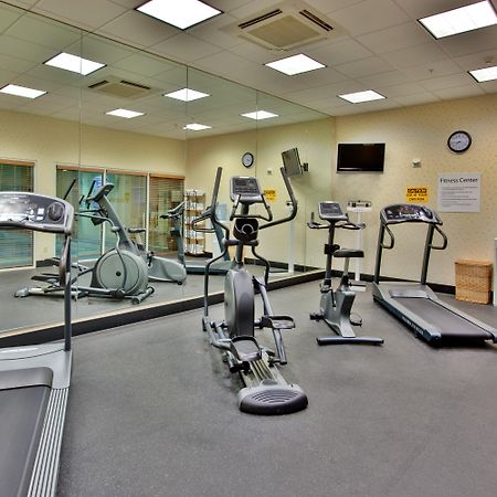 Holiday Inn & Suites Bakersfield By Ihg Servizi foto