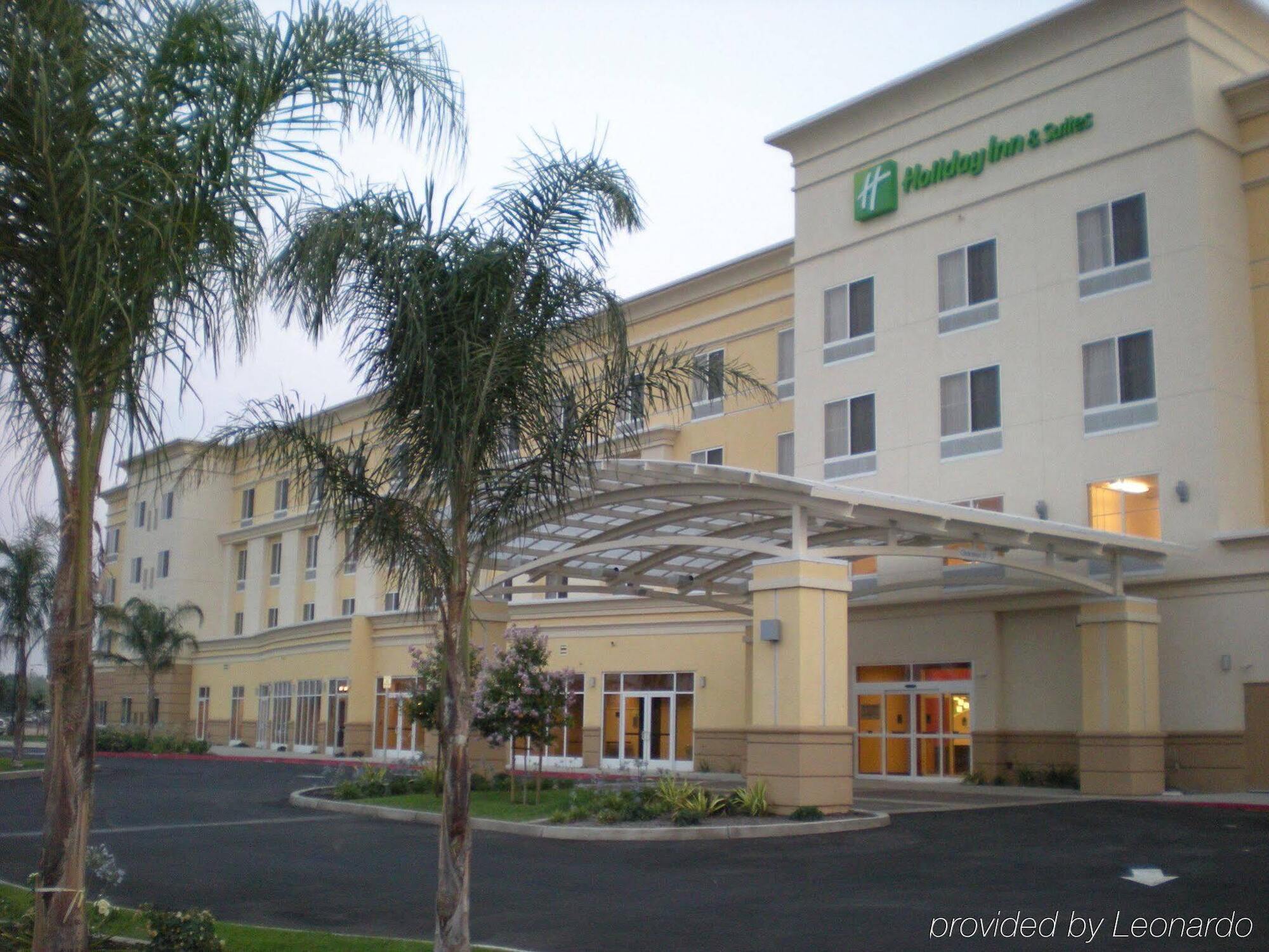 Holiday Inn & Suites Bakersfield By Ihg Esterno foto